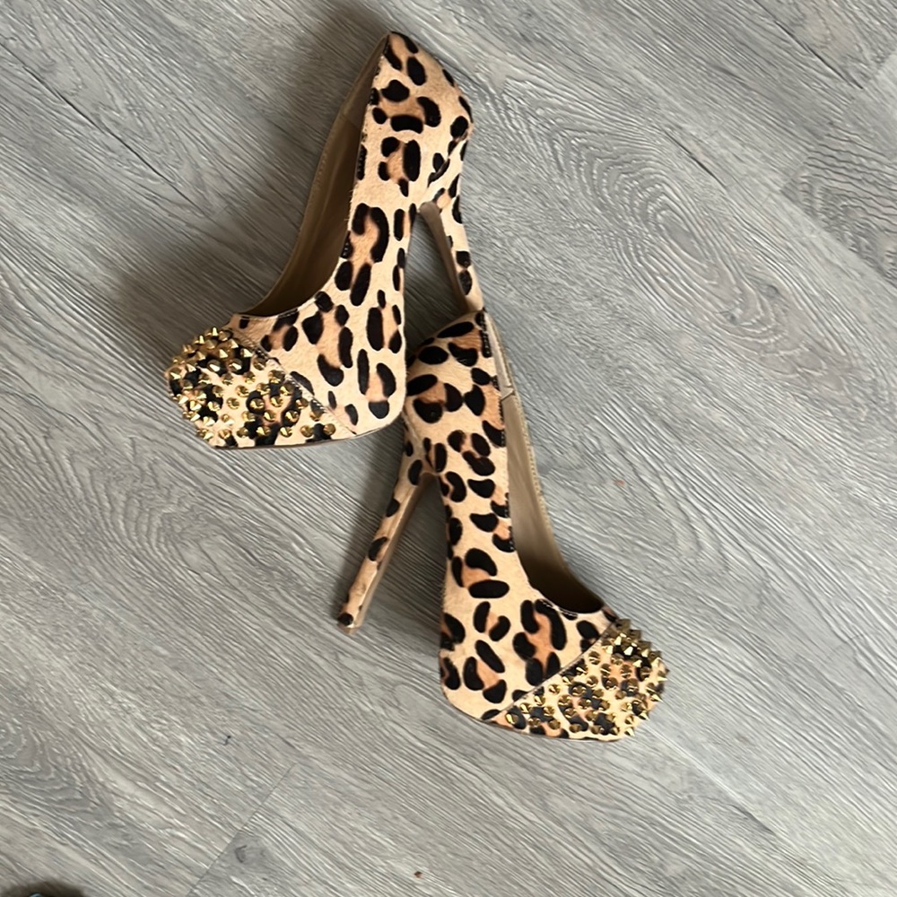 Steve Madden high heels brand new